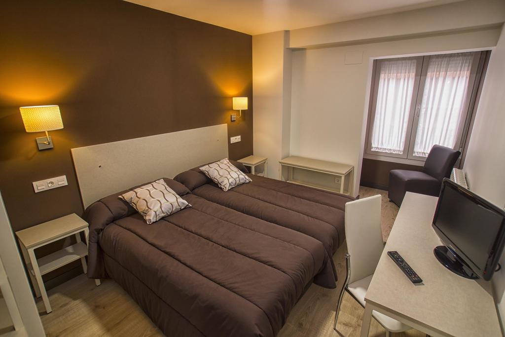 Hostal Elvira Aranda de Duero Kamer foto