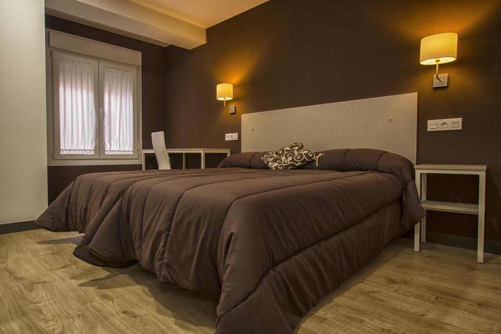 Hostal Elvira Aranda de Duero Kamer foto